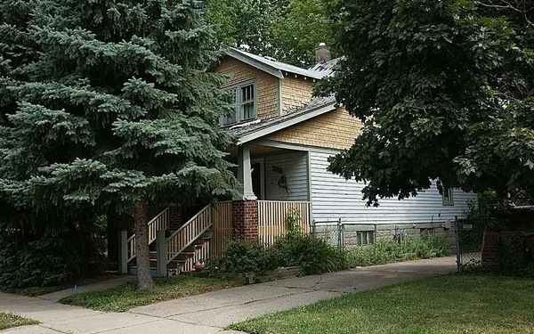 Sold residential property at 15611 Glander Ave, Eastpointe, MI