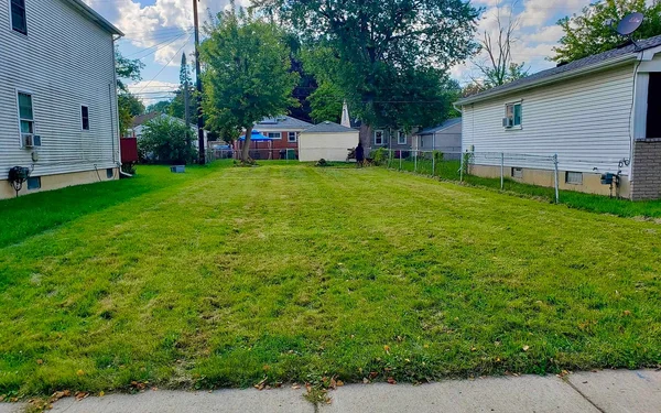 Sold residential property at 21819 Rein Ave, Eastpointe, MI