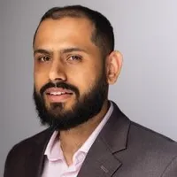 Sajjad Qureshi - Managing Broker & Farmers Insurance Agent